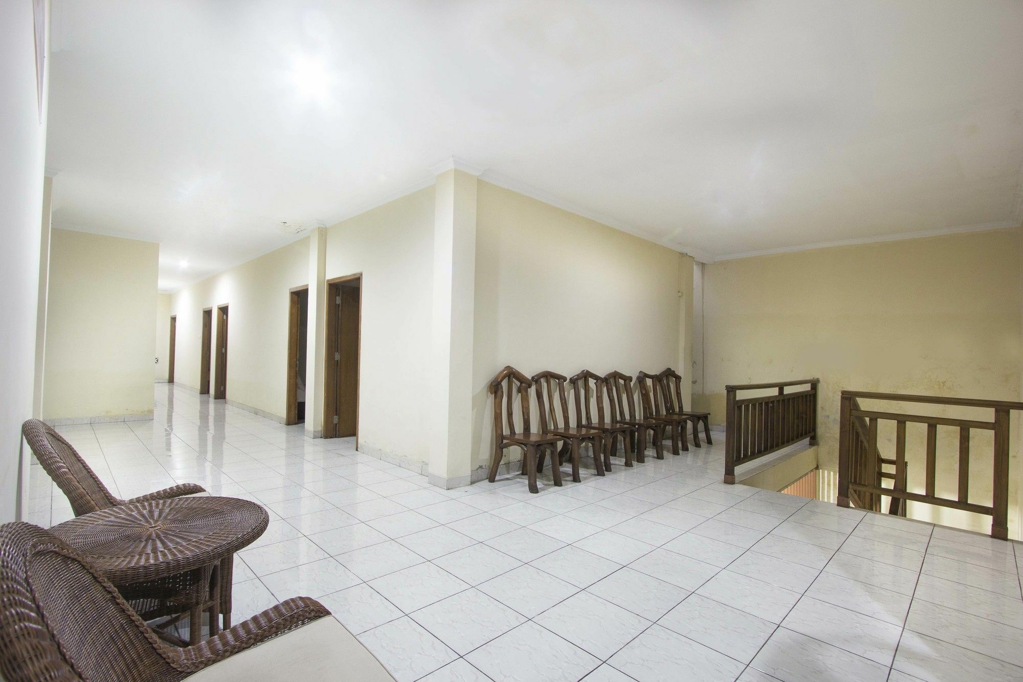เรดดอร์ซ พลัส เนียร์ สเตเดียน แมนดาลา กรีดา Hotel ยอกยาการ์ตา ภายนอก รูปภาพ